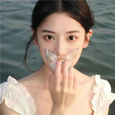 泪光闪闪
